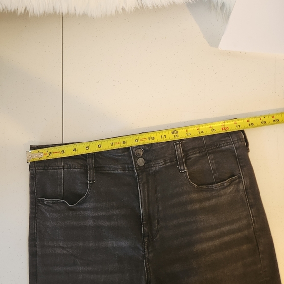 American Eagle High Rise Skinny Kick Bootcut Jeans Black Womens Size 14 Stretchy - Picture 8 of 11